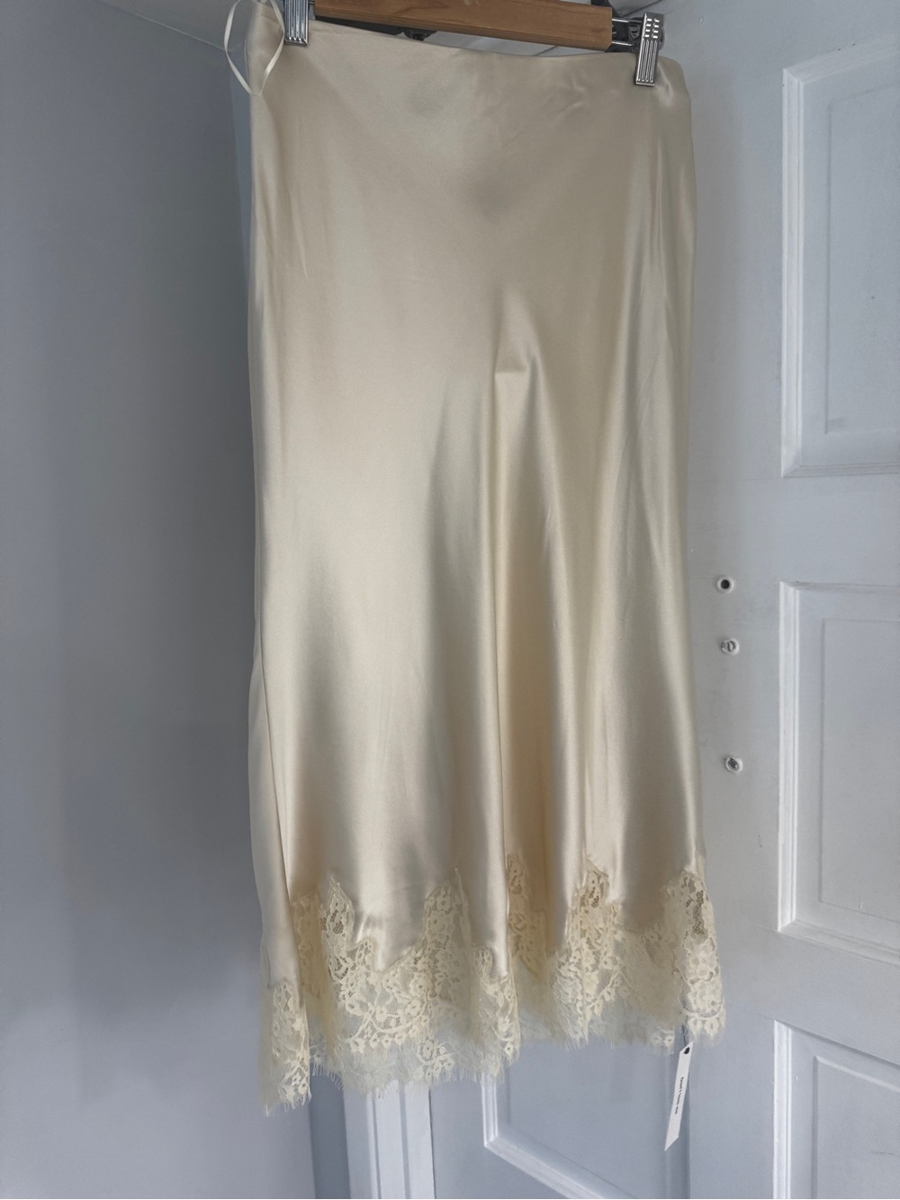 Reformation Carolina Silk Lace Hem Slip Skirt in Almond NWT - Picture 5 of 6
